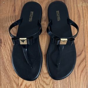 Like New Michael Kors black sandals size 9
